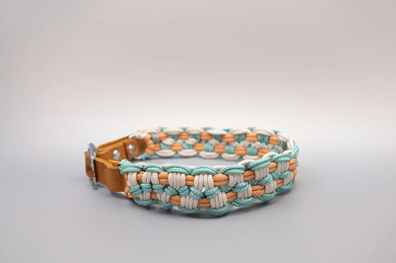 DESIGNSTUDIO | Paracord Halsband x Leder | Modell Charlotta