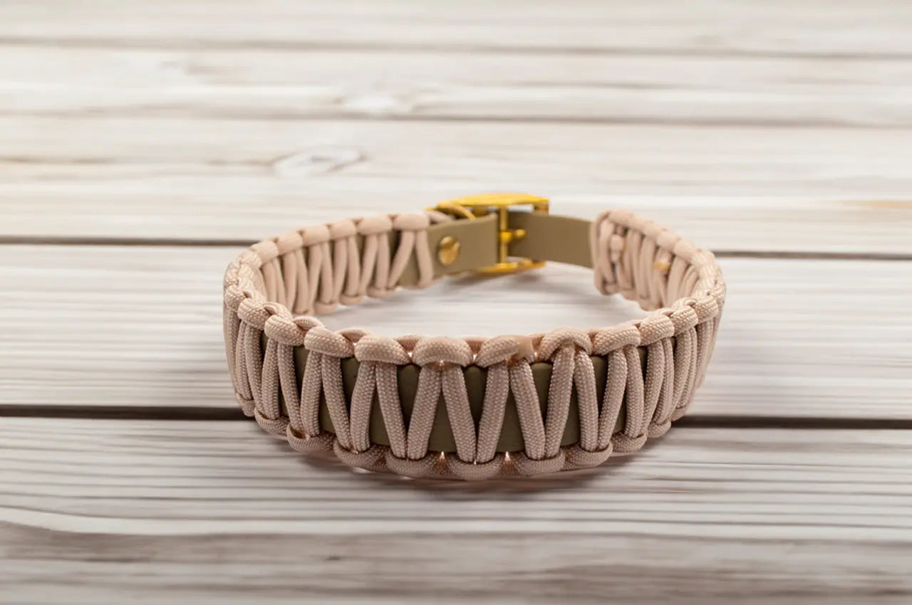 DESIGNSTUDIO | BioThane® Halsband mit Paracord | Modell Clara - Woof Couture